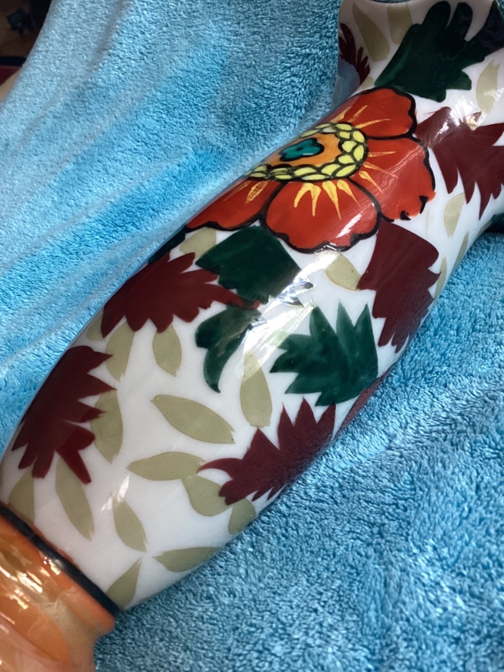VINTAGE COLORFUL LUSTERWARE FLORAL BUD VASE - Picture 8 of 11